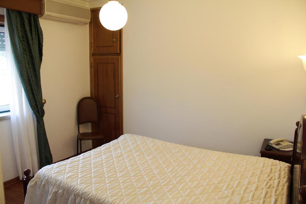 Bed and Breakfast O Pelicano Alfaiates Zimmer foto