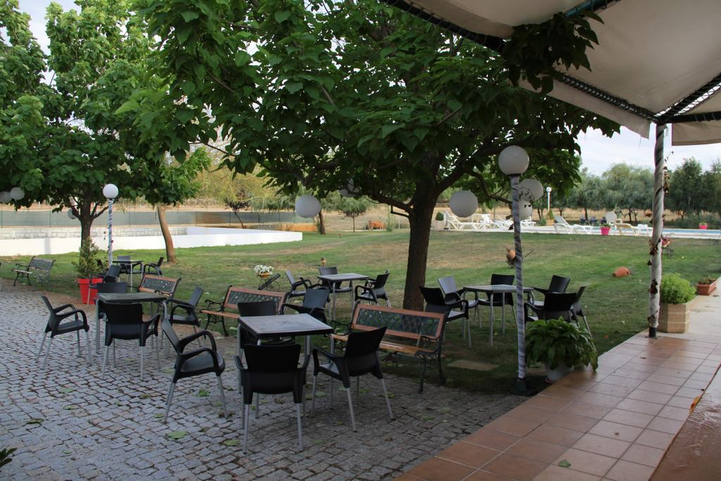 Bed and Breakfast O Pelicano Alfaiates Exterior foto